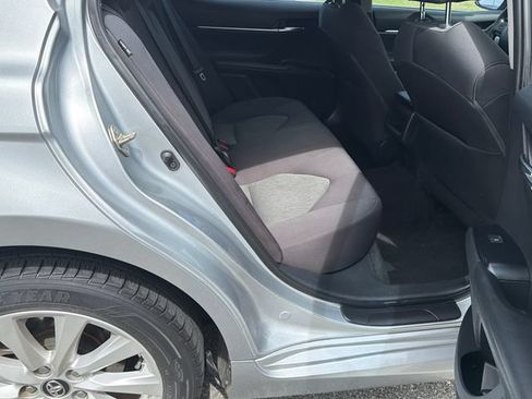 Used 2020 Toyota Camry LE FWD image 15