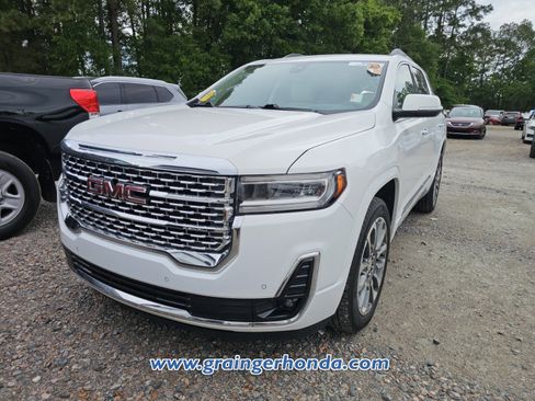 Used 2023 GMC Acadia Denali AWD/4WD image 2