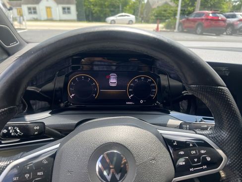 Used 2022 Volkswagen GTI Autobahn image 35