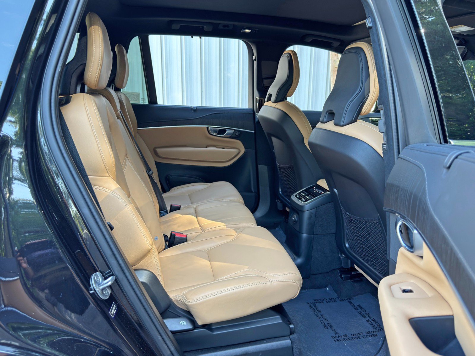 Used 2024 Volvo XC90 T8 Ultimate w/ Lounge Package AWD/4WD image 43