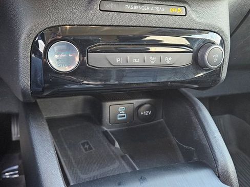 Used 2023 Ford Escape Platinum image 25