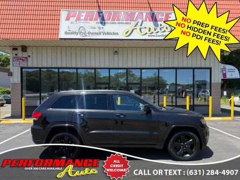 Used 2014 Jeep Grand Cherokee Altitude AWD/4WD image 2