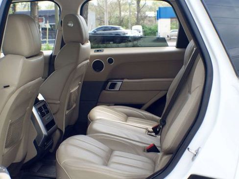 Used 2017 Land Rover Range Rover Sport HSE image 49