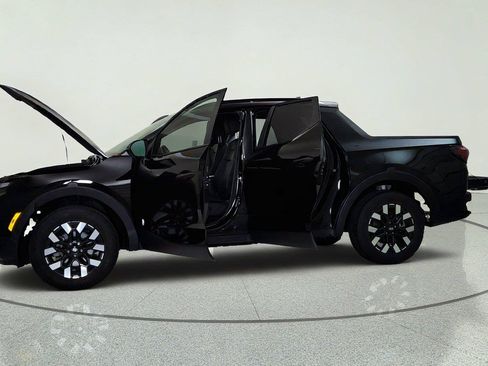Used 2025 Hyundai Santa Cruz SEL AWD/4WD image 11