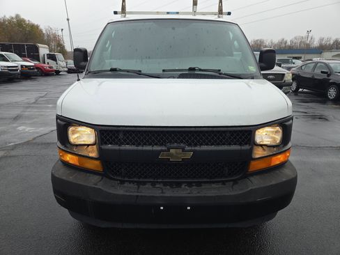 Used 2017 Chevrolet Express 2500 image 8