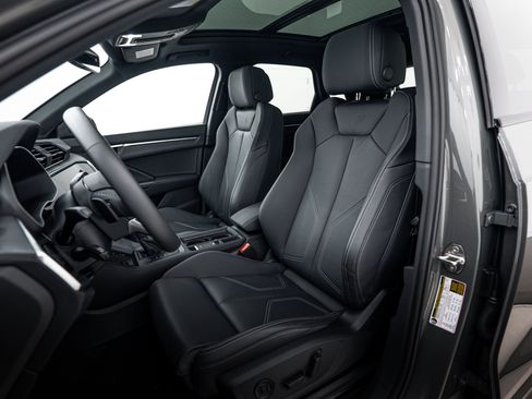 Certified 2025 Audi Q3 2.0T Premium w/ Convenience Package AWD/4WD image 15