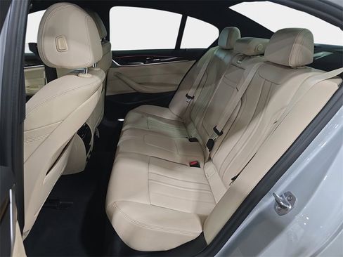 Used 2019 BMW 540i w/ Convenience Package image 12