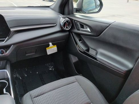 Used 2025 Chevrolet Equinox LT FWD image 17