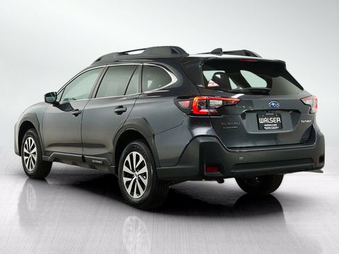 Used 2024 Subaru Outback Premium AWD/4WD image 3