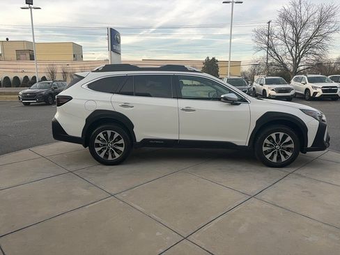 Used 2025 Subaru Outback Touring XT w/ Popular Package #2 image 15