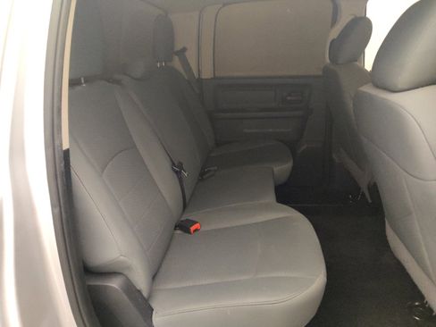 Used 2017 RAM 1500 Express AWD/4WD image 19