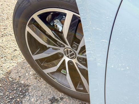 New 2026 Volkswagen Jetta SE image 10