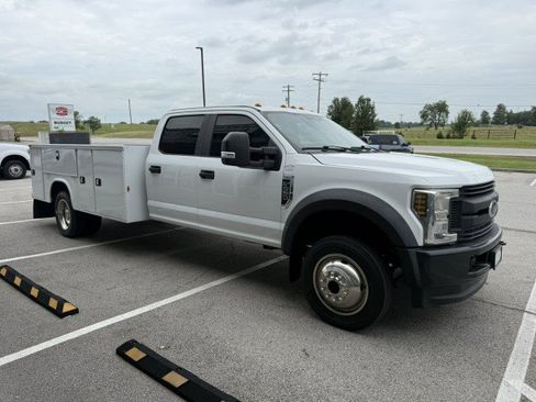 Used 2019 Ford F550 4x4 Crew Cab Super Duty image 3