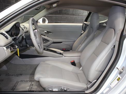 Used 2015 Porsche Cayman RWD image 33