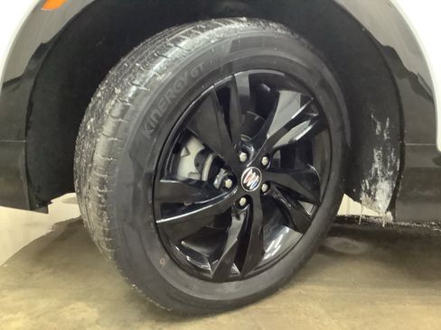 Used 2024 Buick Encore GX Sport Touring image 28