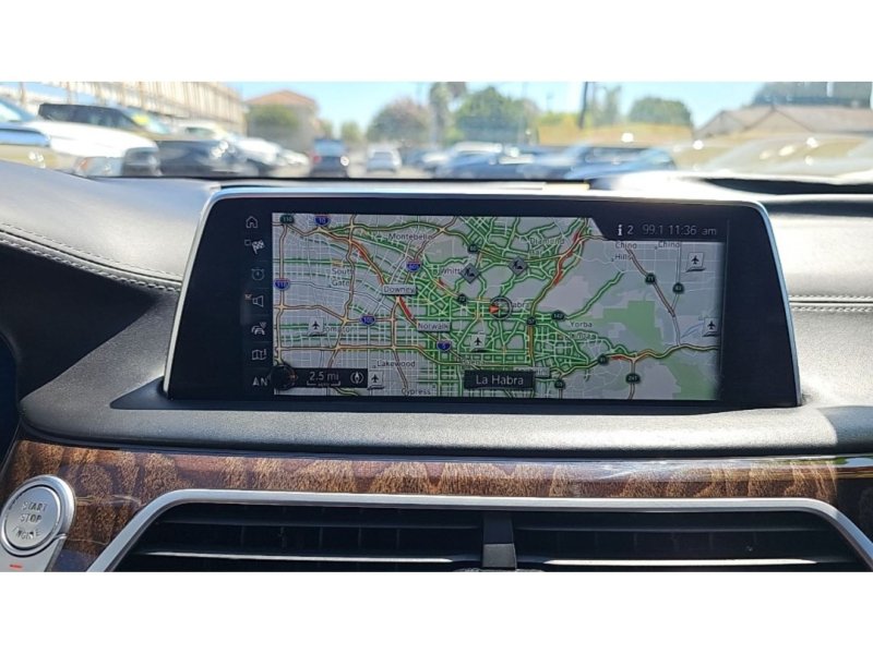 Used 2017 BMW 740i RWD image 27