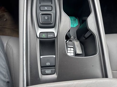 Used 2020 Honda Accord Touring image 29