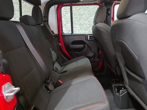 Used 2023 Jeep Gladiator Rubicon image 15