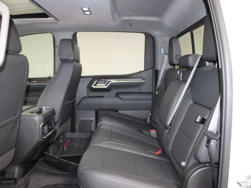 Used 2025 Chevrolet Silverado 1500 LTZ w/ LTZ Premium Package AWD/4WD image 25