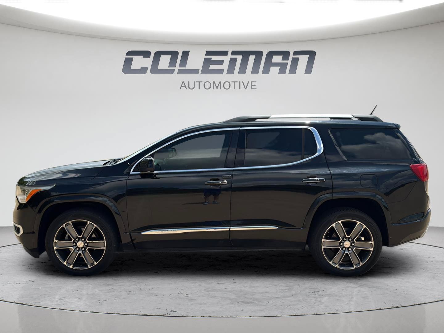 Used 2017 GMC Acadia Denali AWD/4WD image 8