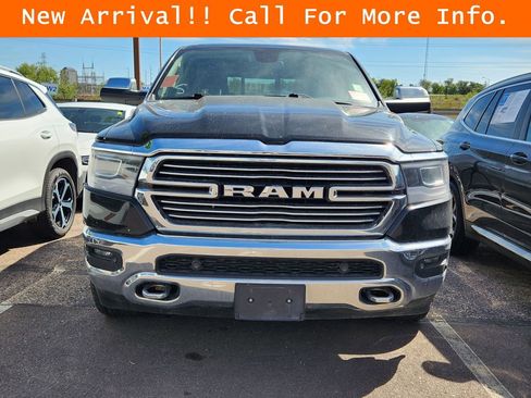Used 2019 RAM 1500 Laramie AWD/4WD image 3