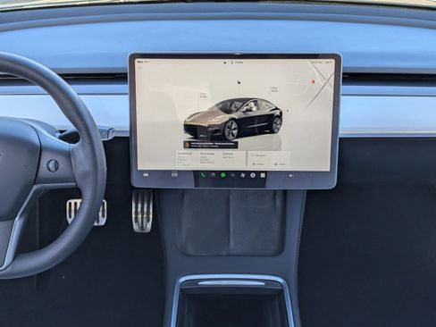 Used 2022 Tesla Model 3 Long Range image 16