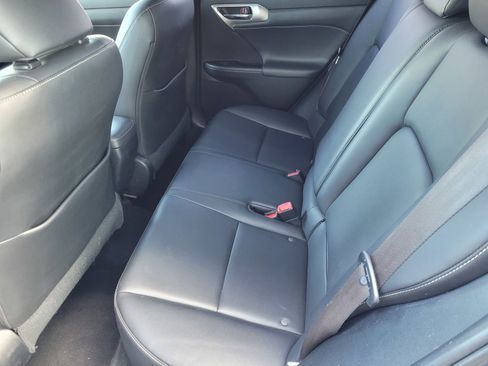 Used 2015 Lexus CT 200h w/ Navigation Package image 10