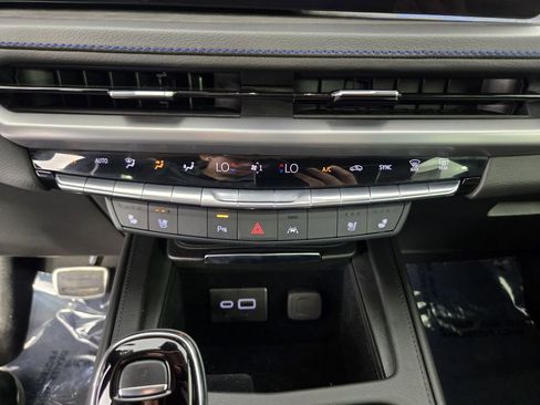 Used 2024 Cadillac XT4 Sport image 20