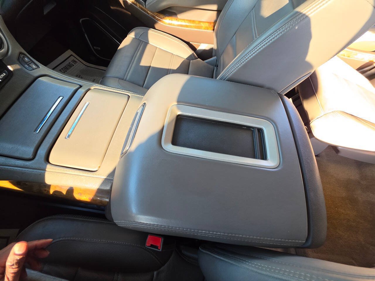 Used 2015 GMC Yukon Denali w/ Touring Package AWD/4WD image 60