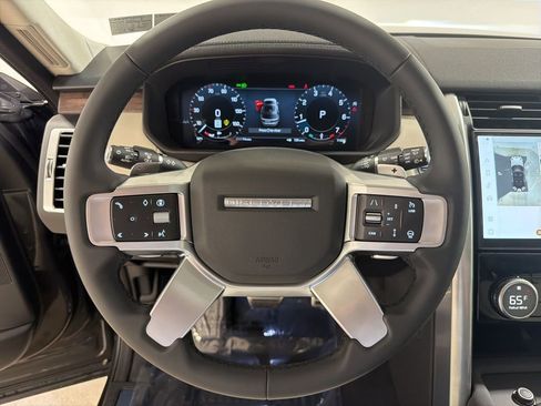 New 2026 Land Rover Discovery Dynamic SE AWD/4WD image 14