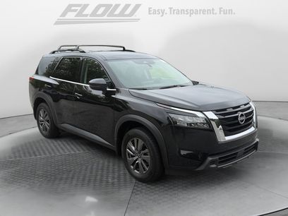 Certified 2025 Nissan Pathfinder SV