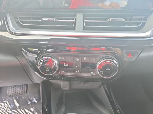 New 2026 Chevrolet Trax RS w/ Sunroof Package image 26