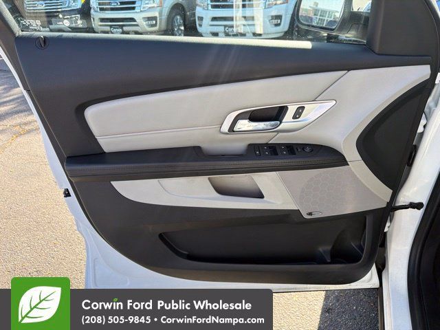 Used 2017 GMC Terrain SLT w/ Open Road Package AWD/4WD image 13