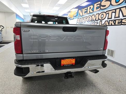 Used 2024 Chevrolet Silverado 2500 LTZ w/ LTZ Plus Package image 6