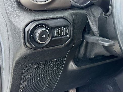 Used 2021 Jeep Wrangler Unlimited Rubicon AWD/4WD image 12