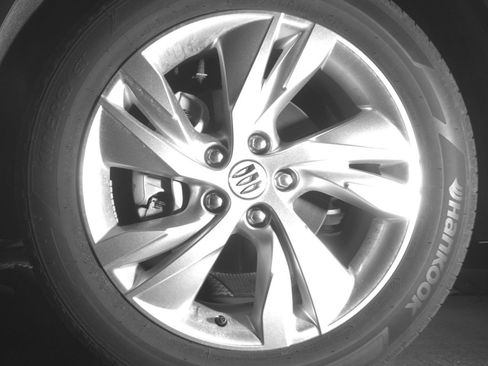 Used 2025 Buick Encore GX Preferred AWD/4WD image 12