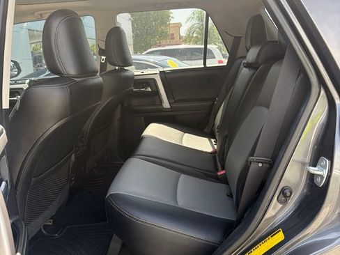 Used 2015 Toyota 4Runner SR5 Premium RWD image 8