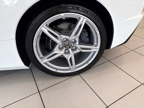 Used 2024 Chevrolet Corvette Stingray Premium Conv w/ Stealth Interior Trim Package RWD image 11