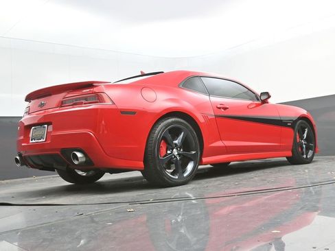 Used 2015 Chevrolet Camaro SS w/ RS Package image 29