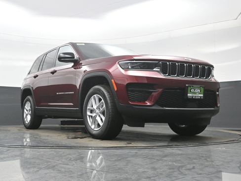 New 2026 Jeep Grand Cherokee Laredo image 17