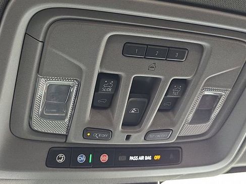 Used 2024 GMC Sierra 1500 Denali w/ Denali Reserve Package AWD/4WD image 22