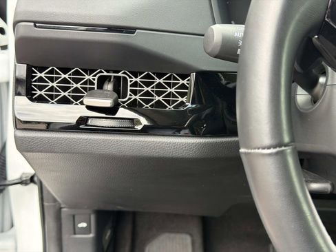 Used 2024 Honda Accord Touring image 21