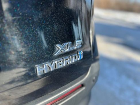 Certified 2024 Toyota Sienna XLE image 44