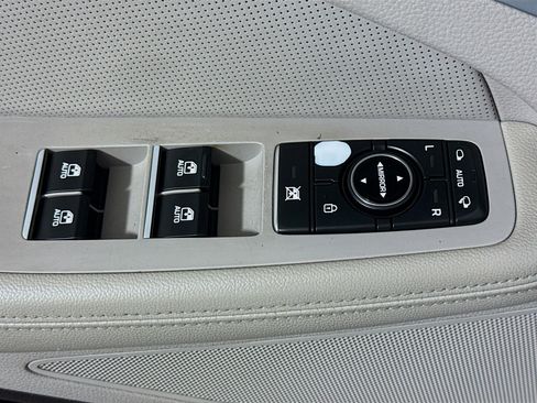 Used 2016 Hyundai Genesis 3.8 RWD image 24