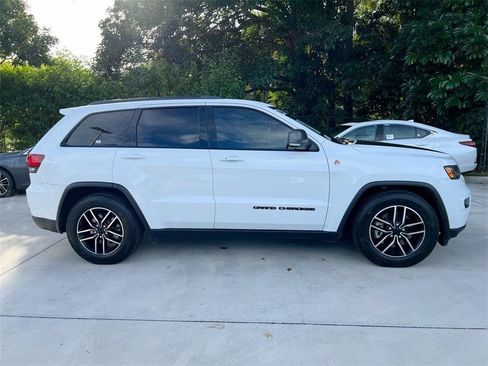 Used 2021 Jeep Grand Cherokee Trailhawk w/ Trailhawk Luxury Group image 8