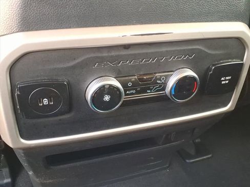 Used 2024 Ford Expedition Max XLT image 14