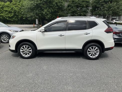 Used 2019 Nissan Rogue SV AWD/4WD image 8