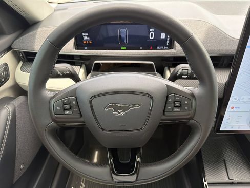 Used 2023 Ford Mustang Mach-E Premium RWD image 29