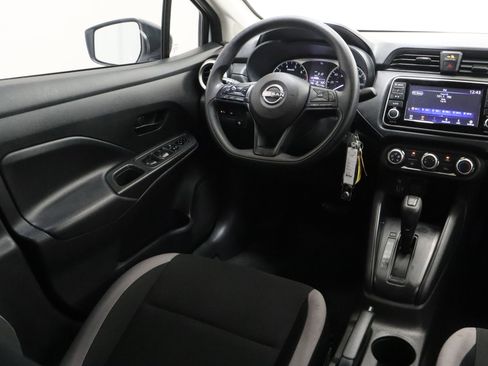 Used 2025 Nissan Versa S w/ Trunk Package image 27