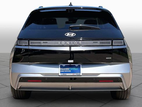 Certified 2025 Hyundai Ioniq 5 Limited AWD/4WD image 4